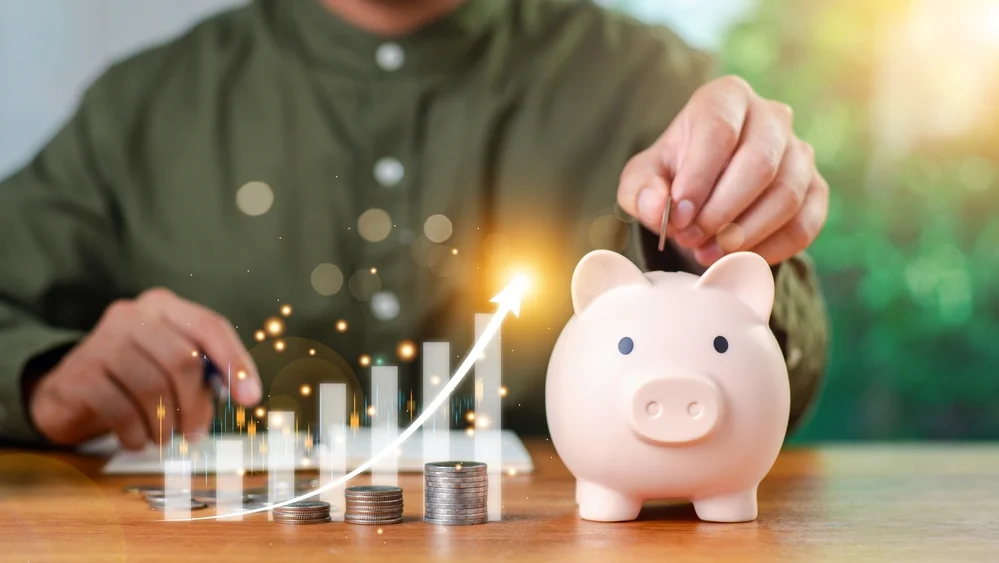 Alcance más rápido sus metas financieras con un plan de ahorro e inversión