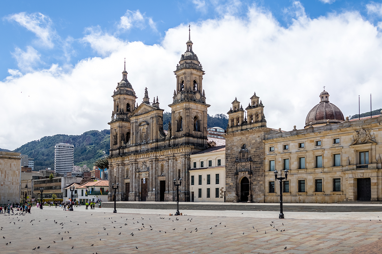 ¡Cae la informalidad en Colombia! Bogotá, donde más disminuyó