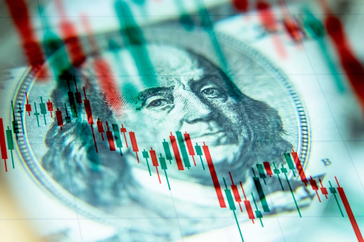 ¿Cómo impacta el precio del dólar a las inversiones?
