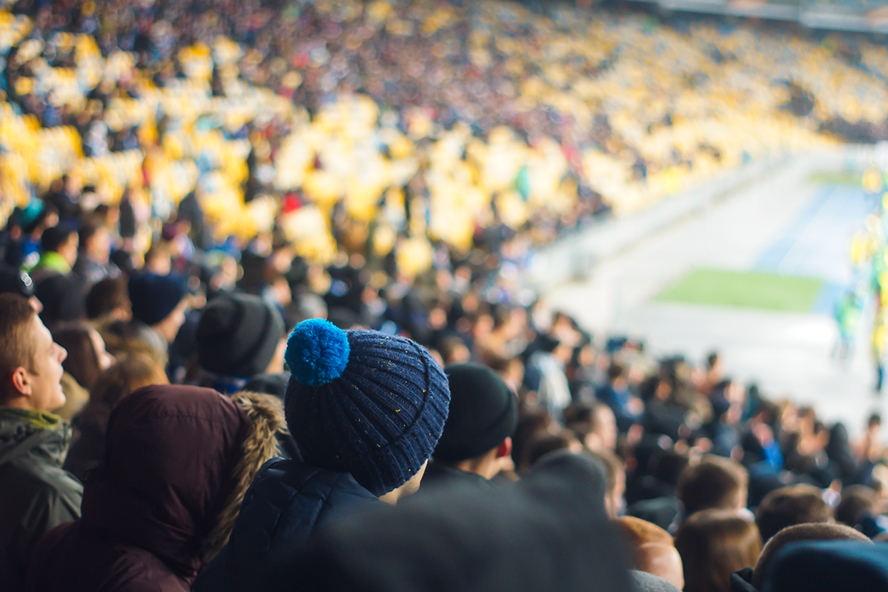La publicidad en los torneos de fútbol: un negocio redondo