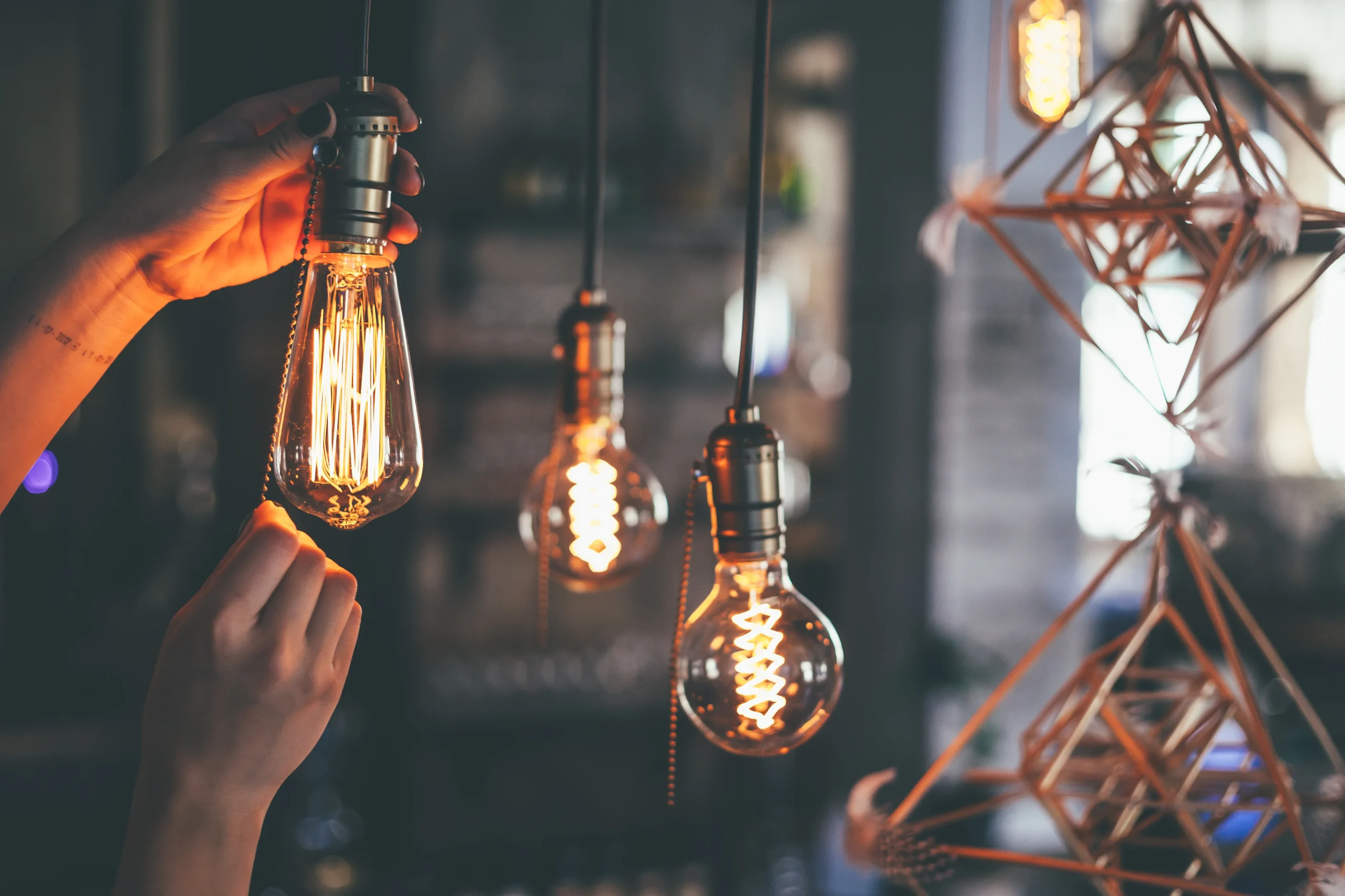 Ahorro energético en tiendas de barrio: Gane más y cuide el planeta