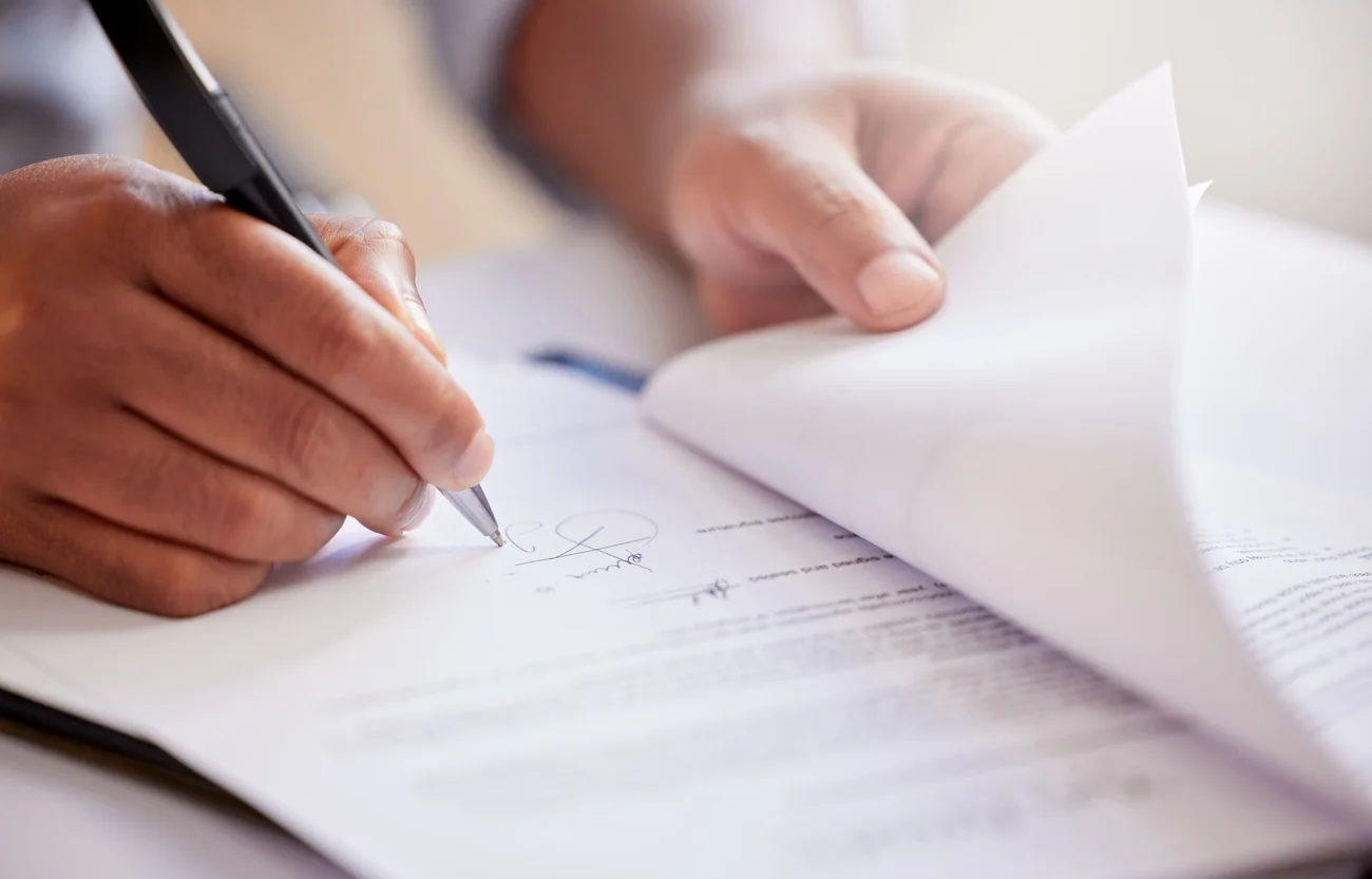 Cómo hacer contratos con clientes y proveedores: La clave para proteger su negocio
