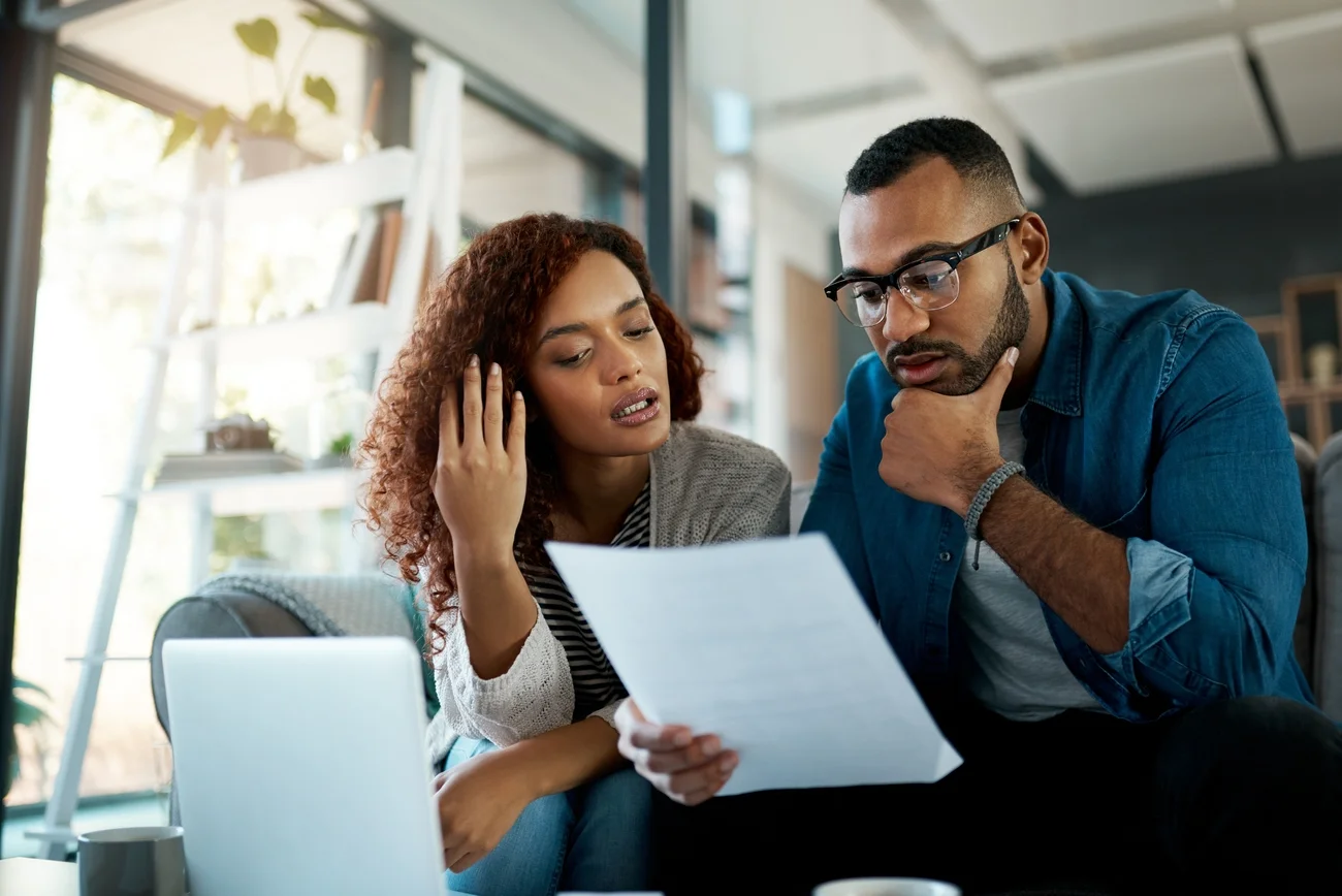 ¿Pagar sus deudas o invertir su dinero? Descubra cuál es la mejor opción para sus finanzas